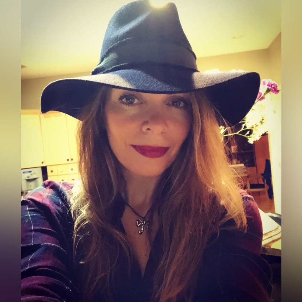 Banana Republic wide soft navy wool felt hat - NEW